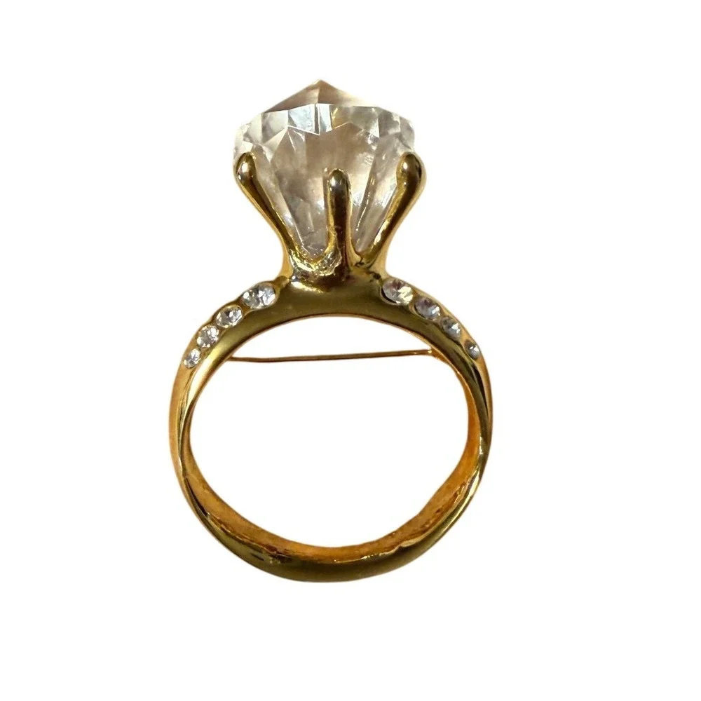 Flawed Gem!‎ Gold Tone Ring Brooch Pin Large Clear Faceted Crystal Rhinestone